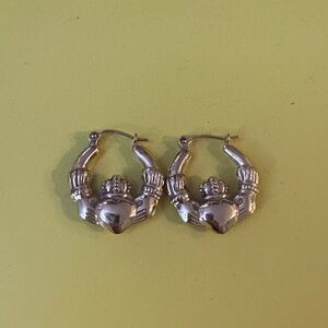 14k Yellow Gold Claddagh earrings